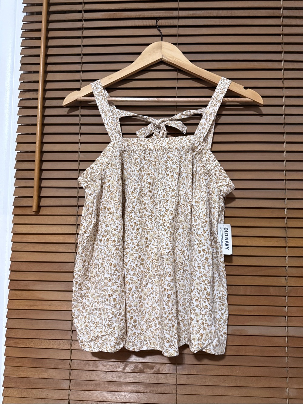 Old Navy Cream Floral Tie-Back Sleeveless Camisole